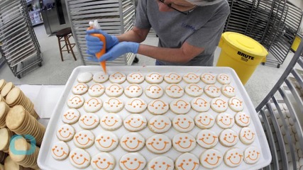 Pennsylvania Chain Sues Over Smiley Face Cookies