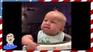 Бебе опитва броколи за пръв път - Смешна реакция