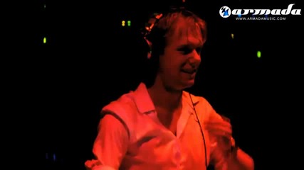 Armin van Buuren ft Sophie Ellis - Bextor - Not Giving Up On Love 