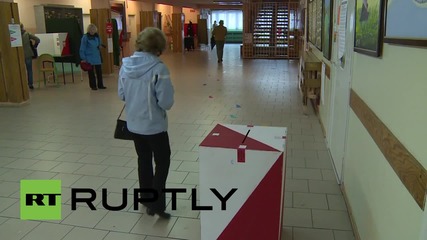 Избирателите в Полша гласуват за президент