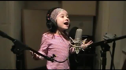 6 годишно дете със страхотен глас, талант 