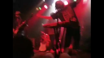 Keep Awake - 100 Monkeys