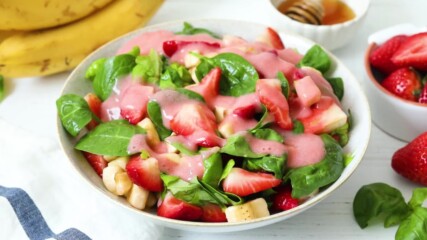 Strawberry Banana Salad.mp4
