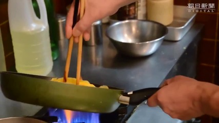 Вижте как се прави омлет по японски