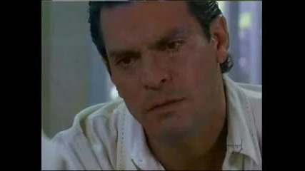Acorralada-paola-talks-with-her-