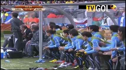 Uruguay 1 - 0 South Korea