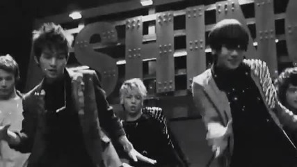 Shinee so fly.