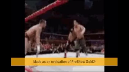 Randy Orton прави Rko на John Cena