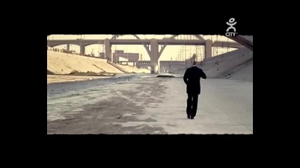 T.i. feat. rihanna - live your life
