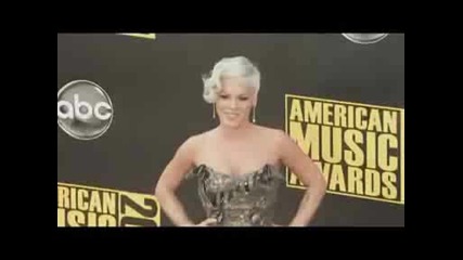 Pink - American Music Awards [red Carpet]
