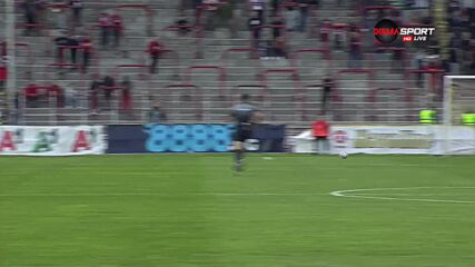 Дубъл на Йомов - комфорт за ЦСКА