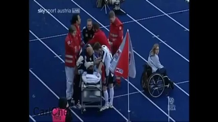 Ужасен Инцидент за Eddie Gustafsson вратарят на Ред Бул Салзбург 