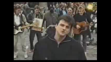 Les McKeown - Shes A Lady