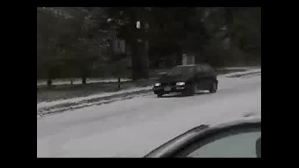 Инциденти - Icy Intersection