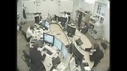 Бой в офиса ! 