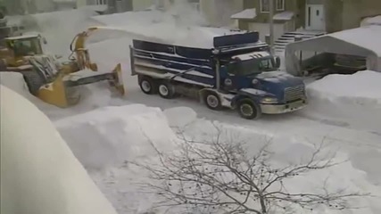 Ето как почистват снега в Канада