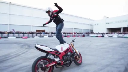 Stunter 13 - Show Must Roll On Feat. Chris Pfeiffer