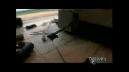Discovery Channel - преследване на ураган - част 1 