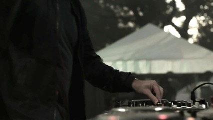Benny Benassi feat. Gary Go - Close to Me