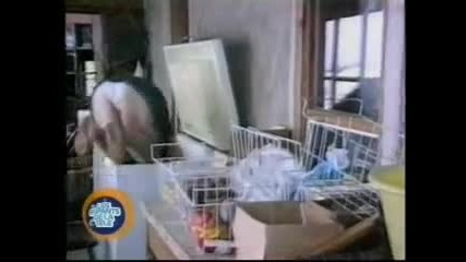 Дебелана Пада Във Фризер - Много Смях 