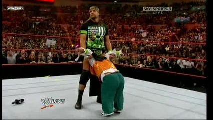 D X говорят за престоящия турнир и за малкия леприкон... | Raw 16/11/09 | 