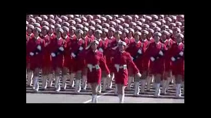Китайски военен парад - женски батальон! 