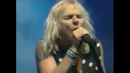 Uriah Heep - Look At Yourself 