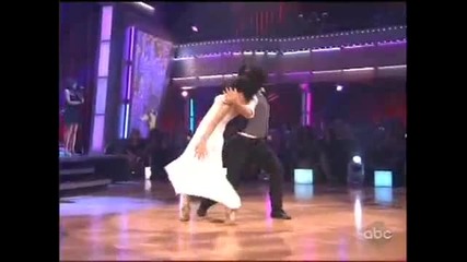 Taylor Swift - Jump Then Fall (live On Dancing With The Stars) 