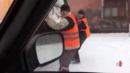 Как се забавляват Руснаците по време на работа