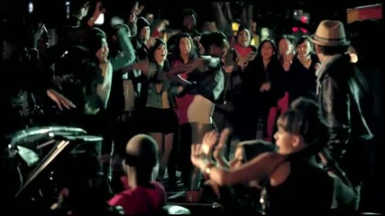 Nelly Furtado - Night Is Young ( Високо Качество ) + Превод