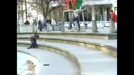 Нечовешки номера със скейтборд 