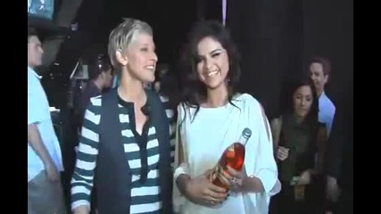 Ellen Degeneres and Selena Gomez at the Teen Choice Awards. 