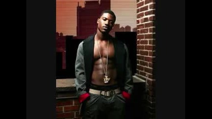 Moonie Ft. Ray J - Hood Girl Hot 2010 
