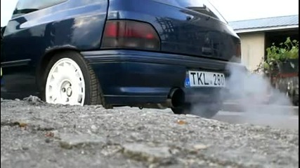 Renault Clio 16v - Рев