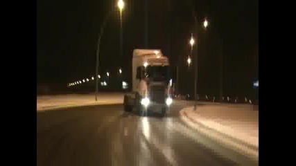 Страхотен дрифт с тир 