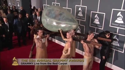 Miley Cyrus On The Red Carpet - Grammy 2011