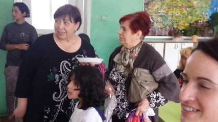 Цвета Кирилова в ролята на учителка