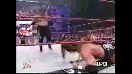Triple h Vs. Vince Mc Mahon , Umaga And Carlito
