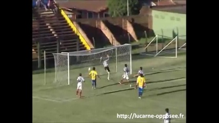 Вратар Вкарва от 80м. Гол
