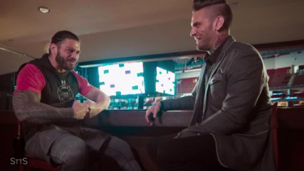 Roman Reigns remarks on Dean Ambrose's flexing pose: WWE Straight to the Source sneak peek