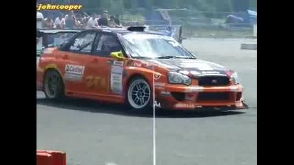 Subaru Impreza and Toyota Starlet Drifting