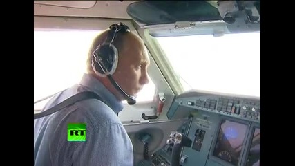 Путин се бори с горските пожари използвайки воден бомбандировач 