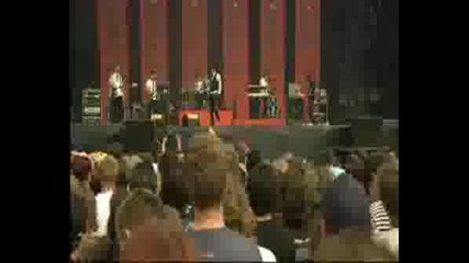 Lostprophets - Last Train Home[live]
