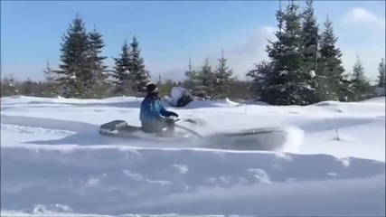Вижте един уникален снегоход! Това чудо може всичко!