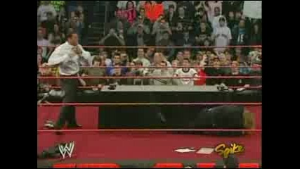 Batista Razbiva Triple H