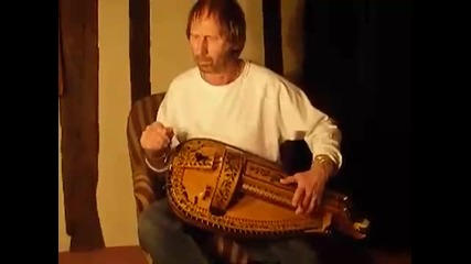 Струнен инструмент : Hurdy Gurdy ( Mike Smith ) 