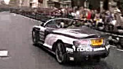Началото на Gumball 2010 3000 Рали! - Pall Mall, Лондон 