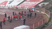 Футболистите на ЦСКА напуснаха "Армията" през сектор Б