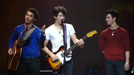 Jonas Brothers - Who I Am Live in Los Angeles 