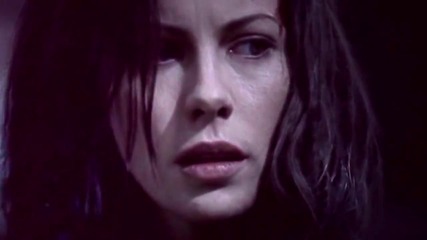 Героинята Селин и злодеят Нуада от филмите Подземен Свят (2003) и Хелбой 2 (2008)